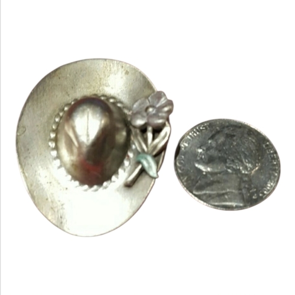 Jewelry - Silvertone Cowgirl Hat Brooch/Pin Vintage EUC